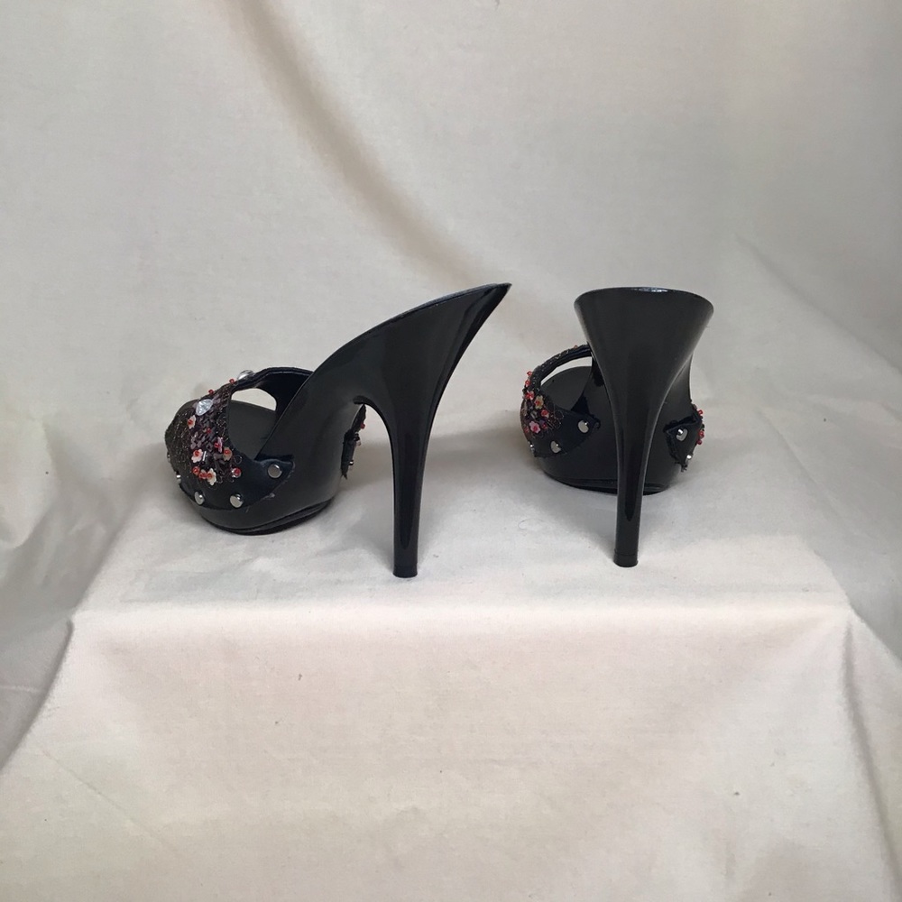 Frederick’s of Hollywood slides size 6 - Picture 5 of 6